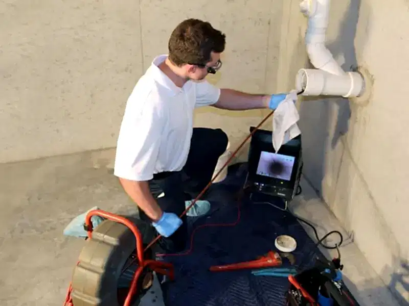 Pimaş açma servisimiz İstanbul'da tüm ilçelerde 7/24 kırmadan dökmeden hızlı ve profesyonel olarak hizmet vermektedir. Tıkanan pimaş borular 45 dk içinde kırmadan dökmeden tıkanıklık açma robotu ile 100% açıyoruz. 25+ yıllık tecrübemize güvenerek herhangi bir sebepten tıkanıklık açılmazsa kesinlikle ücret talep etmiyoruz.